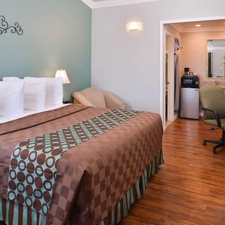 Americas Best Value Inn Los Banos Buitenkant foto