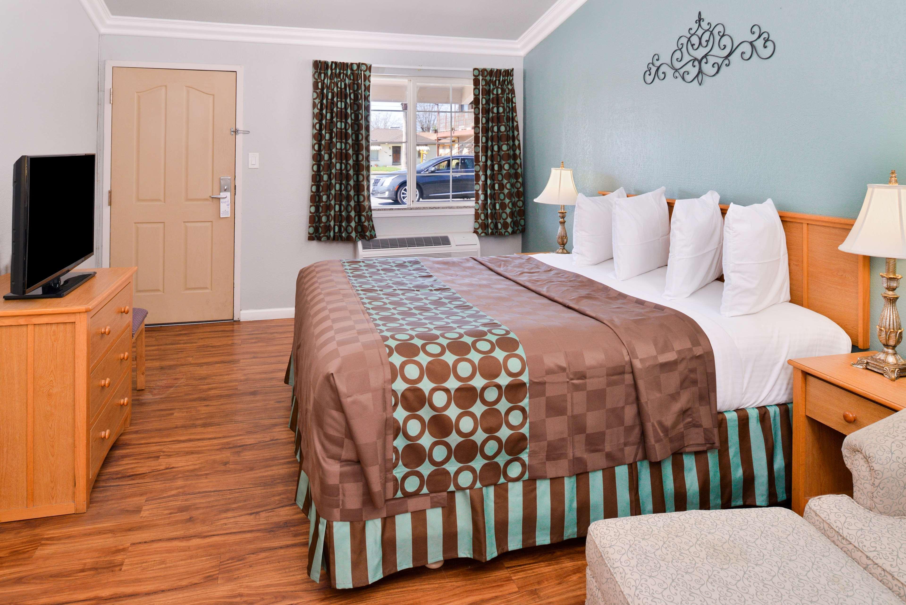 Americas Best Value Inn Los Banos Buitenkant foto