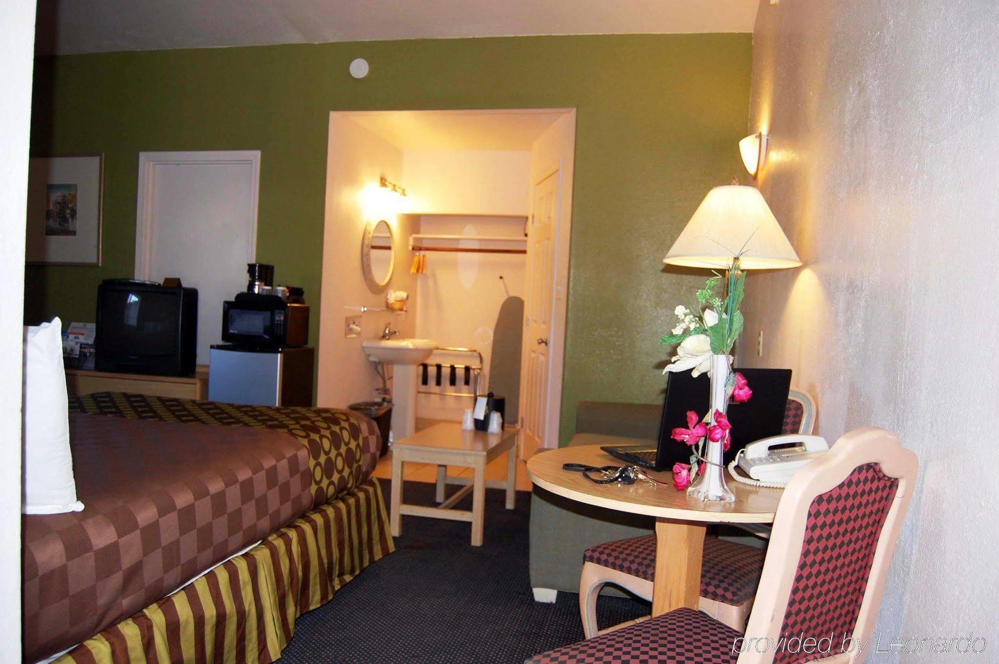 Americas Best Value Inn Los Banos Buitenkant foto