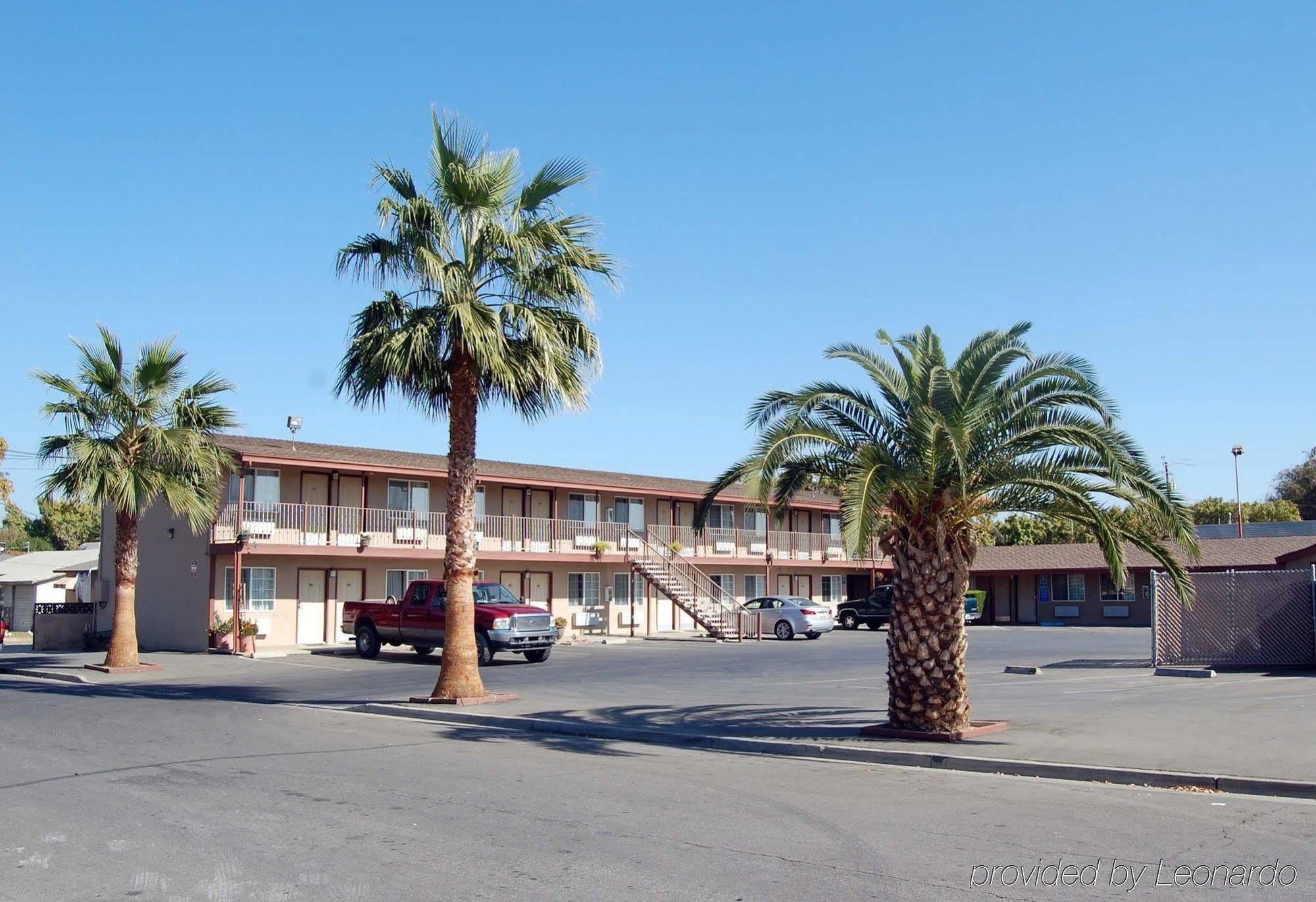 Americas Best Value Inn Los Banos Buitenkant foto